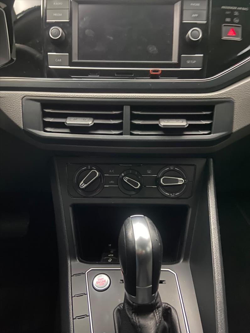 VOLKSWAGEN Polo Hatch - Foto