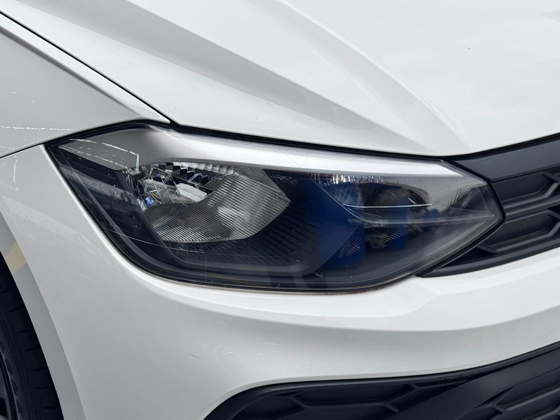 VOLKSWAGEN Polo Hatch - Foto