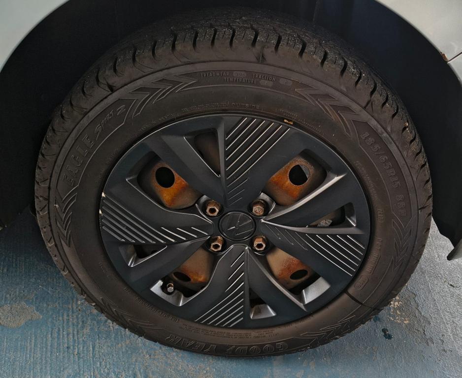 VOLKSWAGEN Polo Hatch - Foto