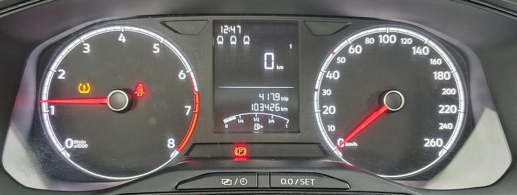 VOLKSWAGEN Polo Hatch - Foto