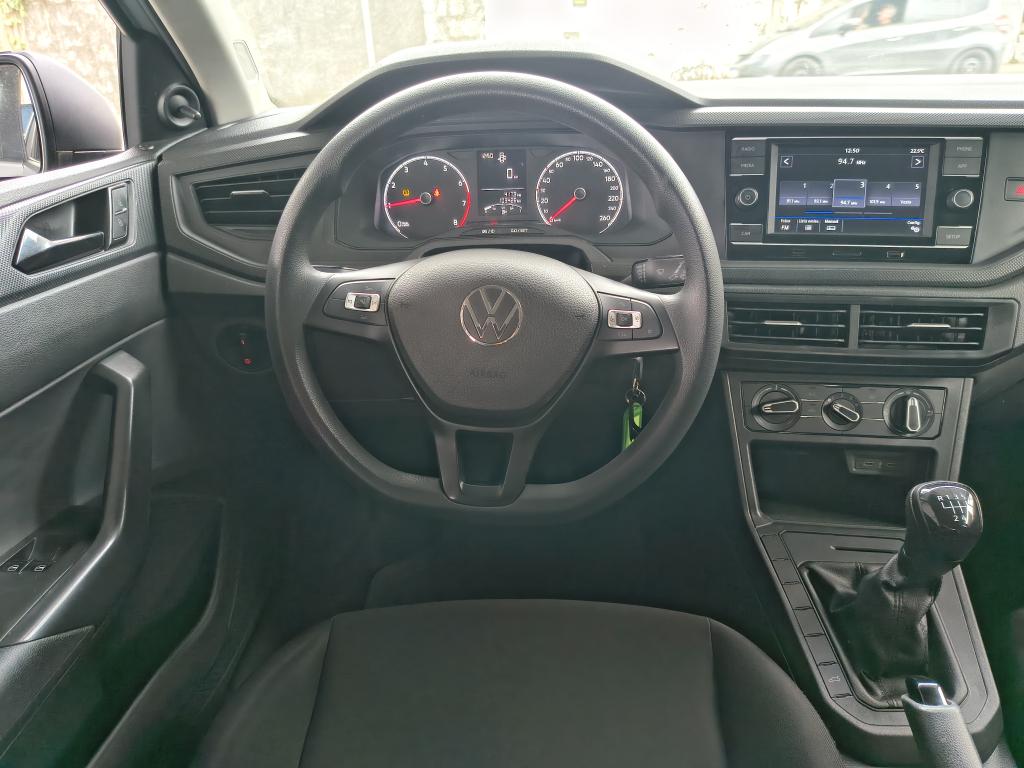 VOLKSWAGEN Polo Hatch - Foto