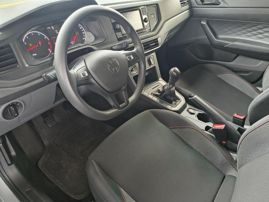 VOLKSWAGEN Polo Hatch - Foto