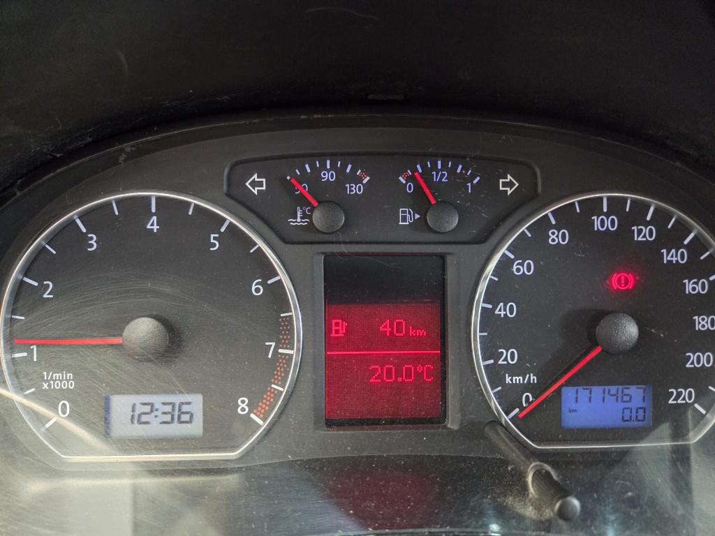 VOLKSWAGEN Polo Hatch - Foto
