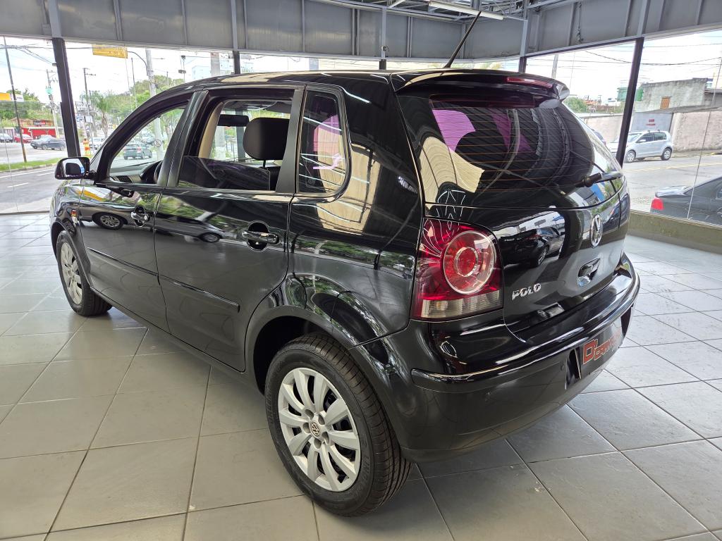 VOLKSWAGEN Polo Hatch - Foto