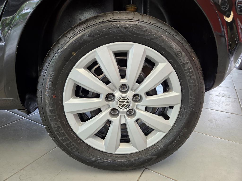 VOLKSWAGEN Polo Hatch - Foto