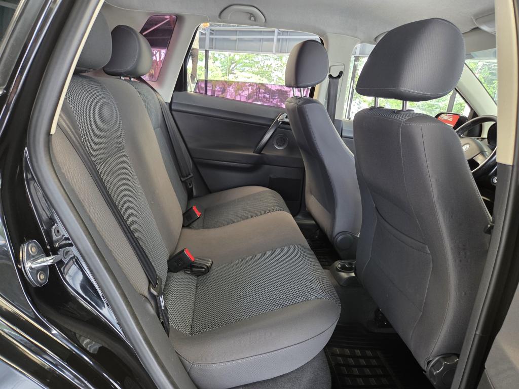 VOLKSWAGEN Polo Hatch - Foto