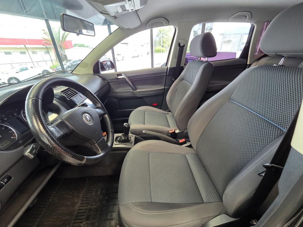VOLKSWAGEN Polo Hatch - Foto