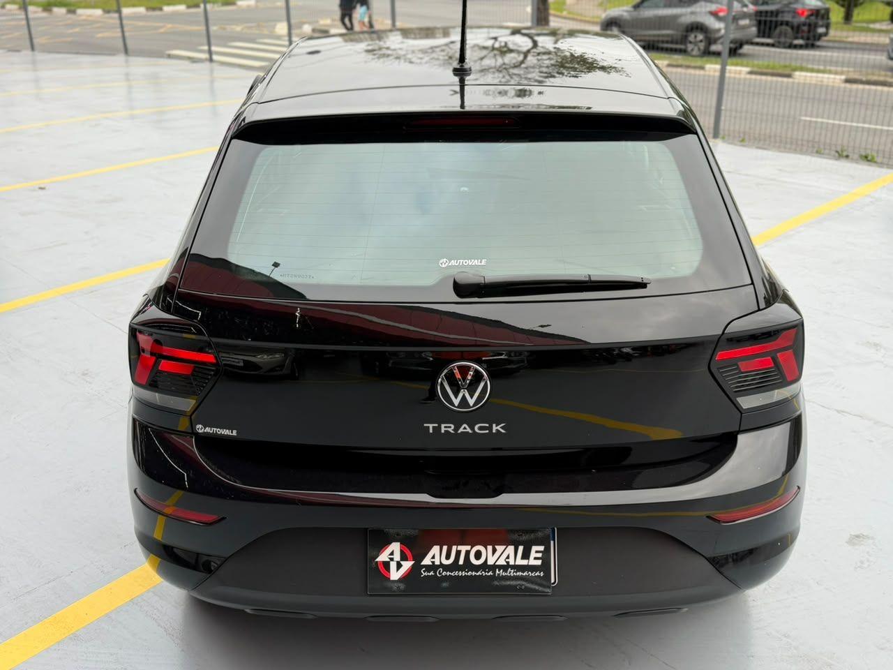 VOLKSWAGEN Polo Hatch - Foto