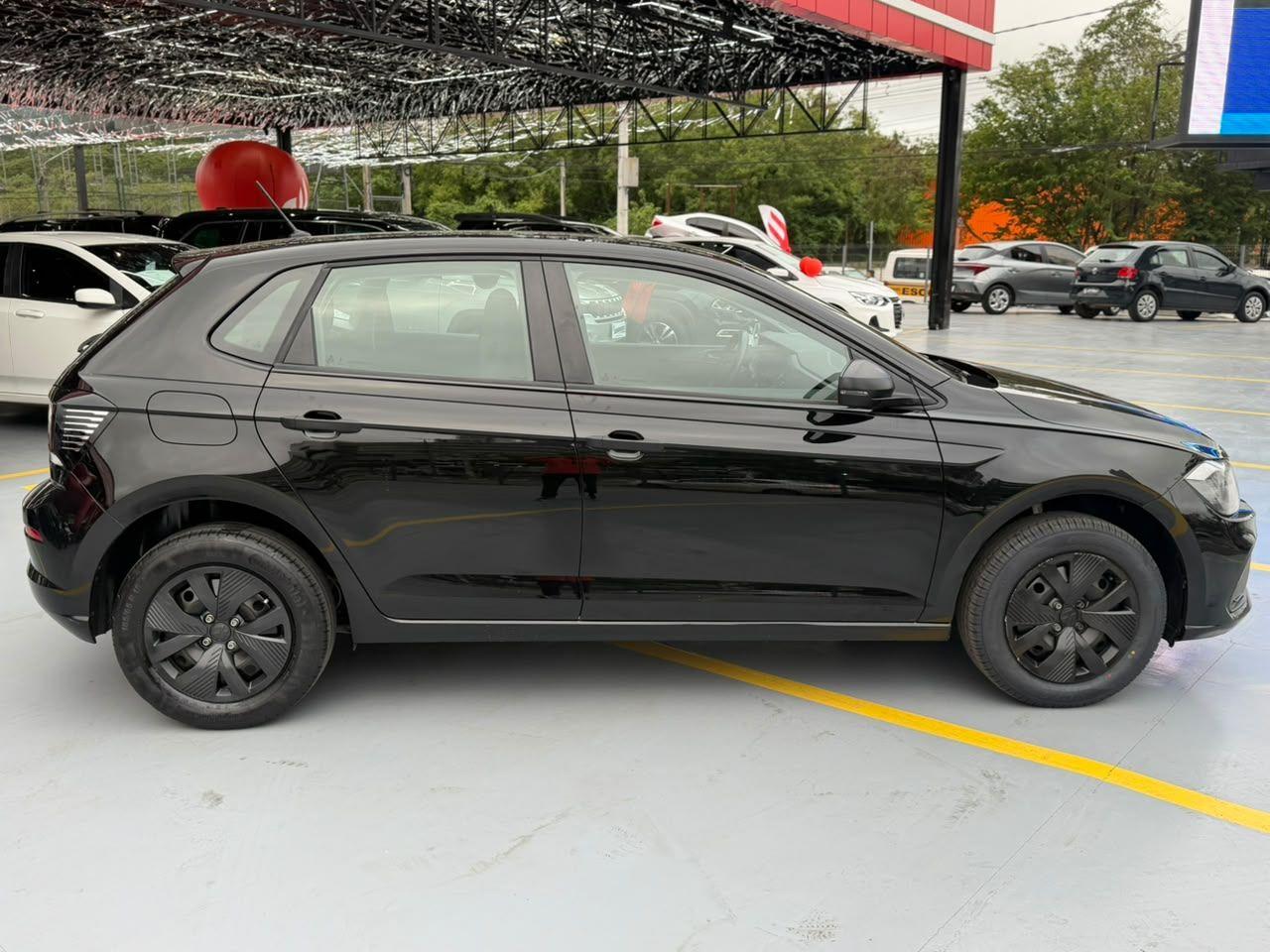 VOLKSWAGEN Polo Hatch - Foto