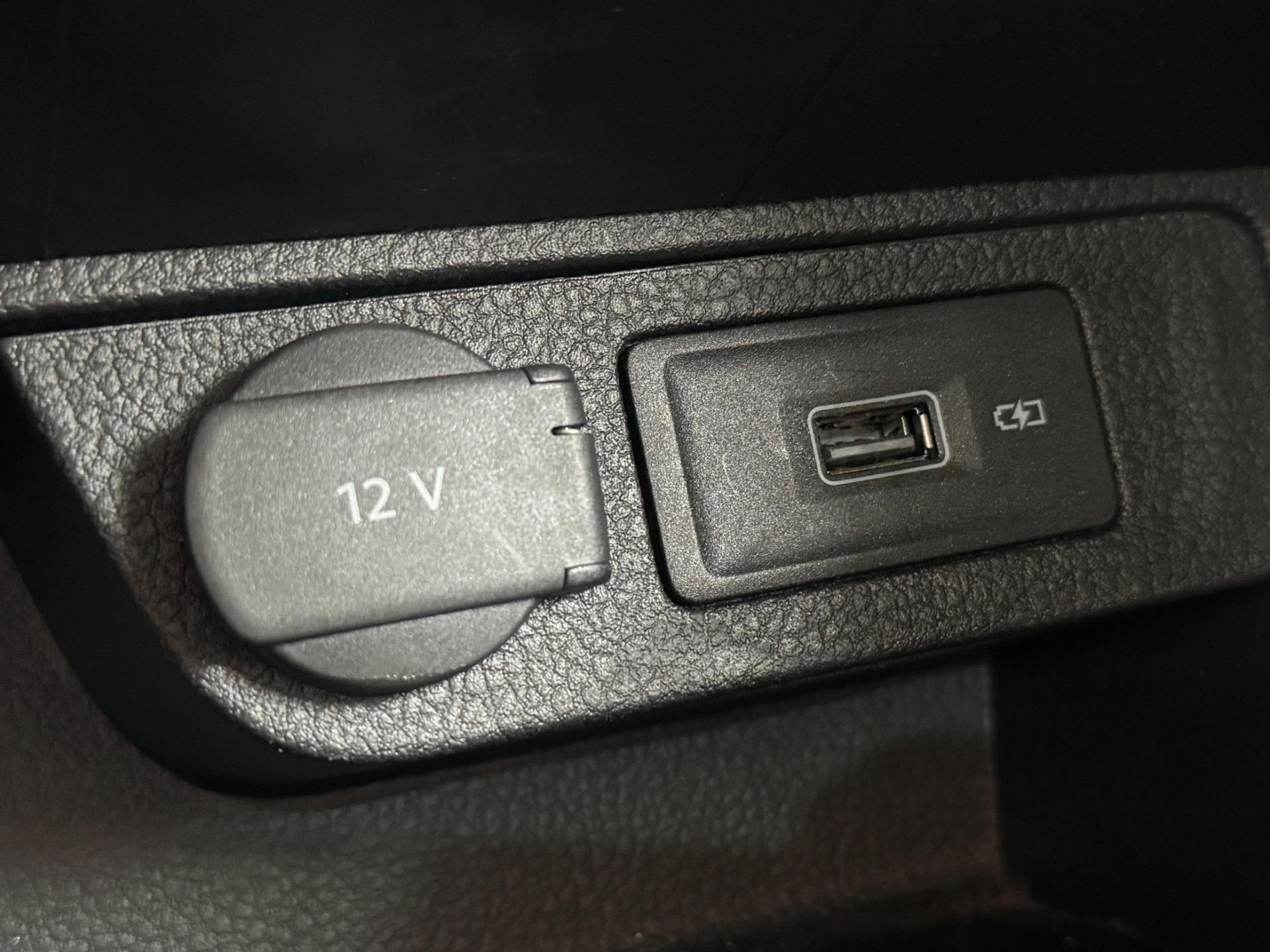 VOLKSWAGEN Saveiro - Foto