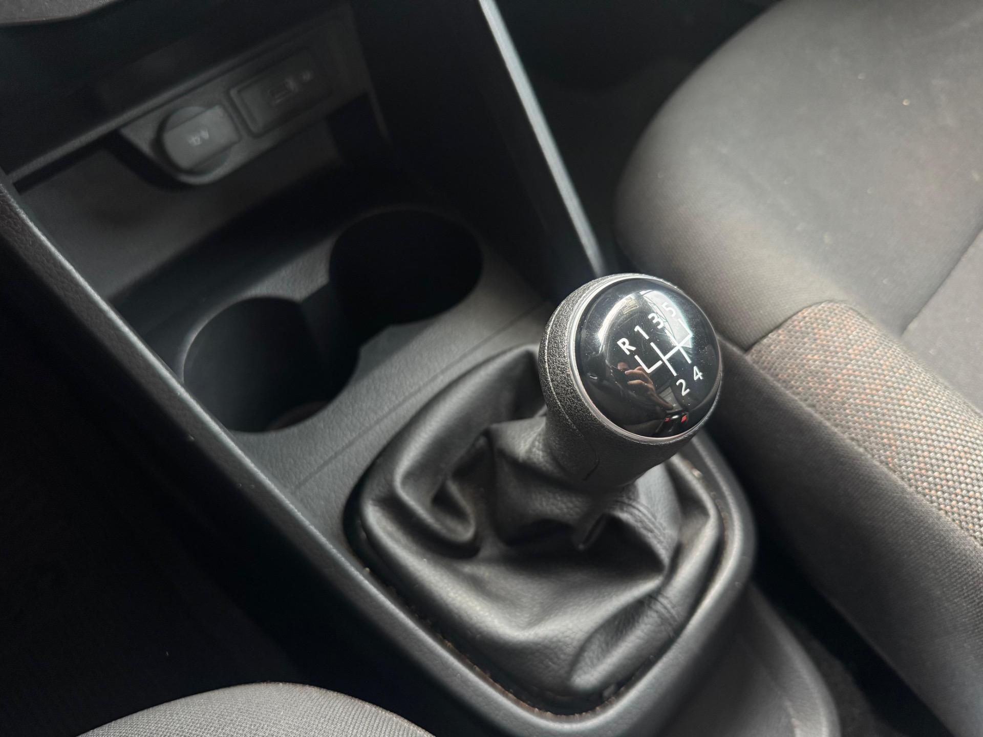 VOLKSWAGEN Saveiro - Foto