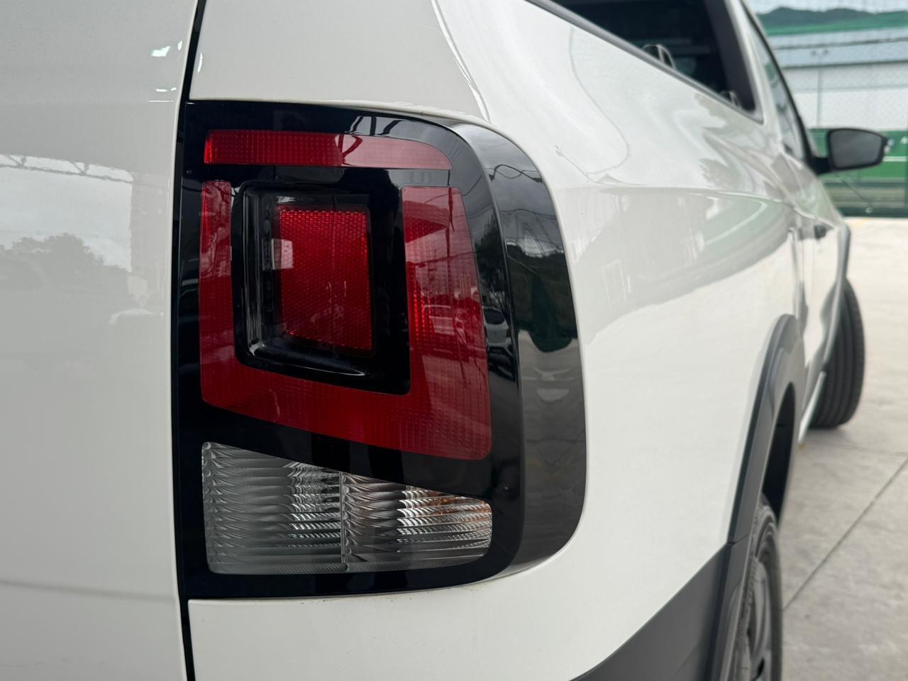 VOLKSWAGEN Saveiro - Foto