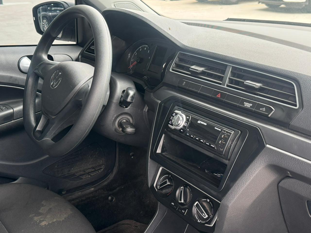 VOLKSWAGEN Saveiro - Foto