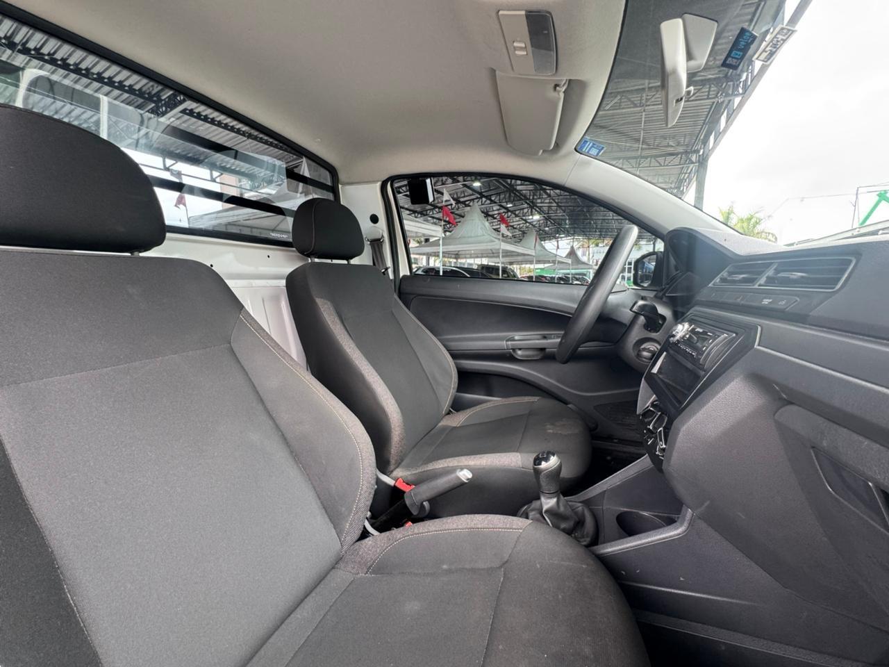 VOLKSWAGEN Saveiro - Foto