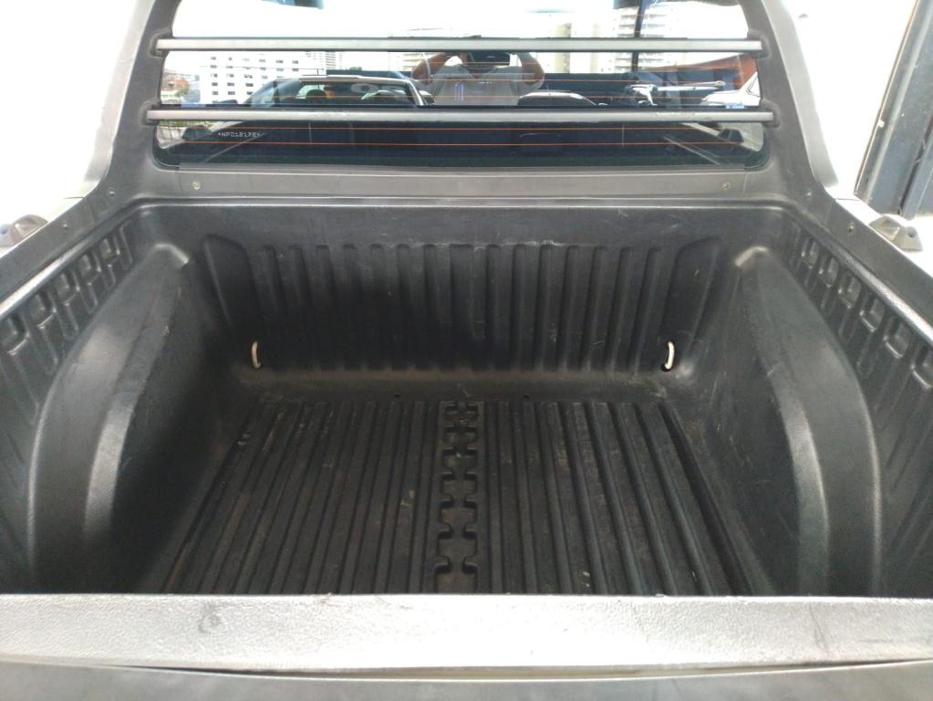 VOLKSWAGEN Saveiro - Foto