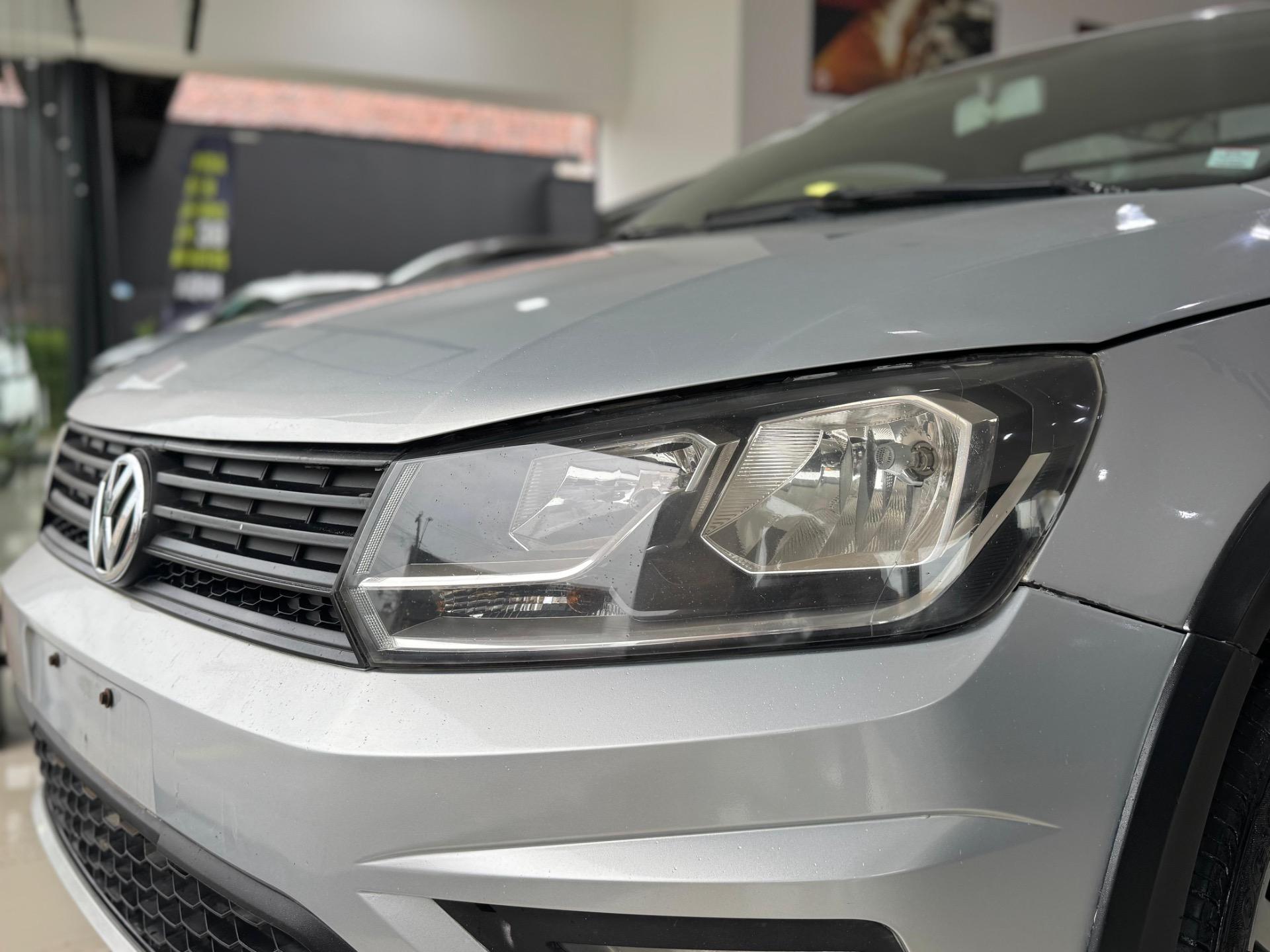 VOLKSWAGEN Saveiro - Foto