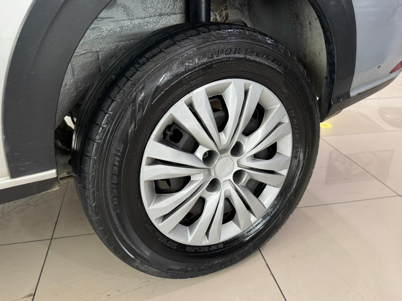 VOLKSWAGEN Saveiro - Foto