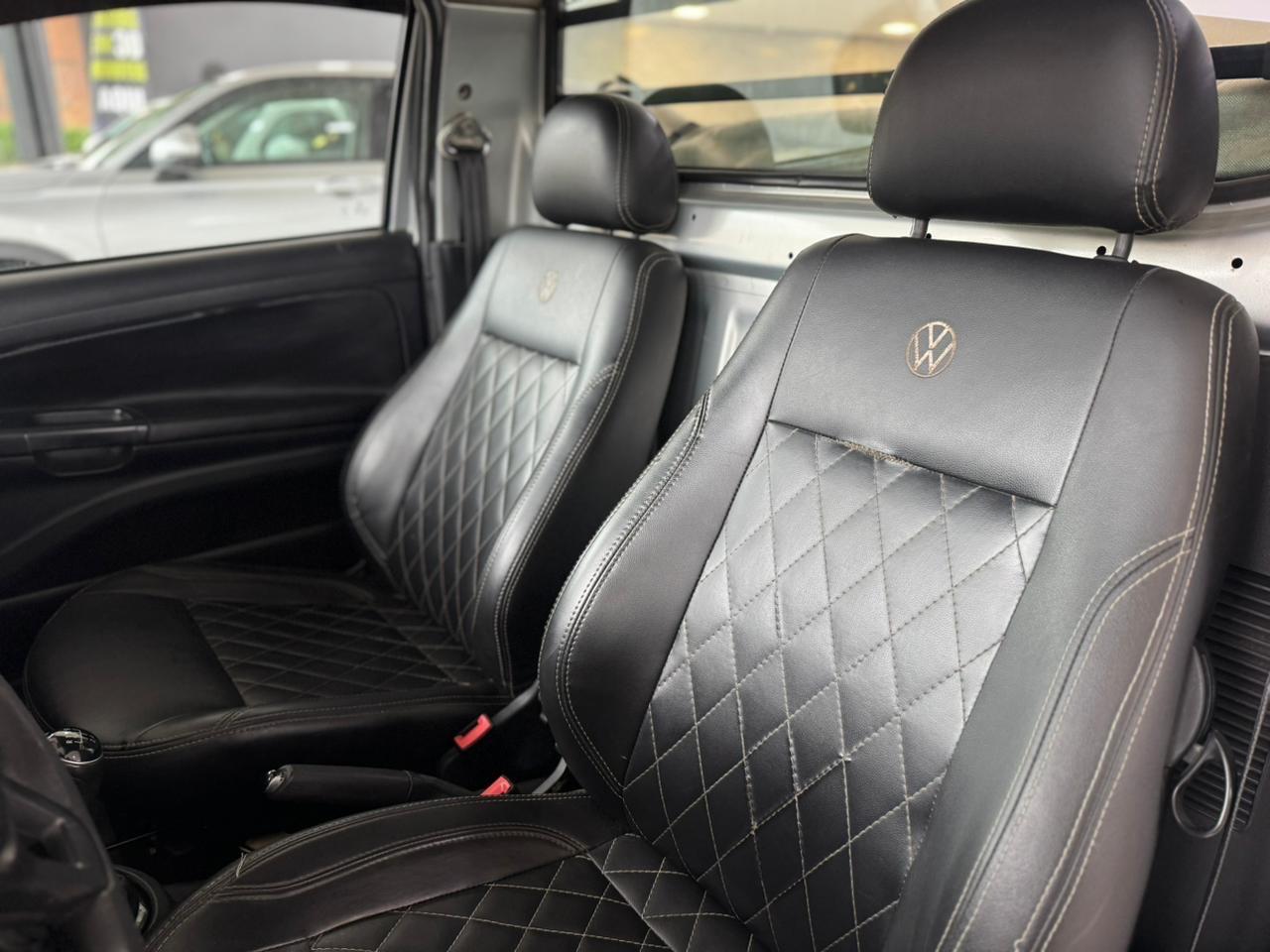 VOLKSWAGEN Saveiro - Miniatura