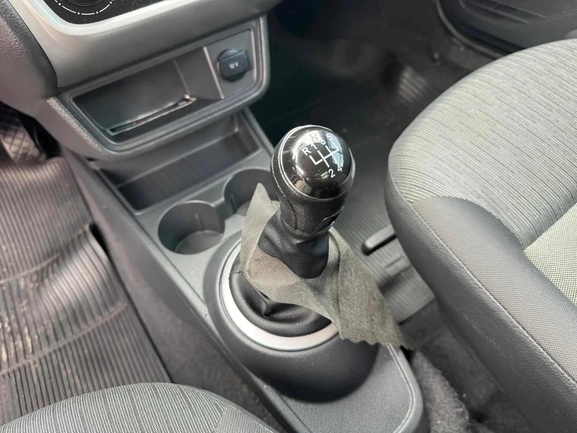 VOLKSWAGEN Saveiro - Foto