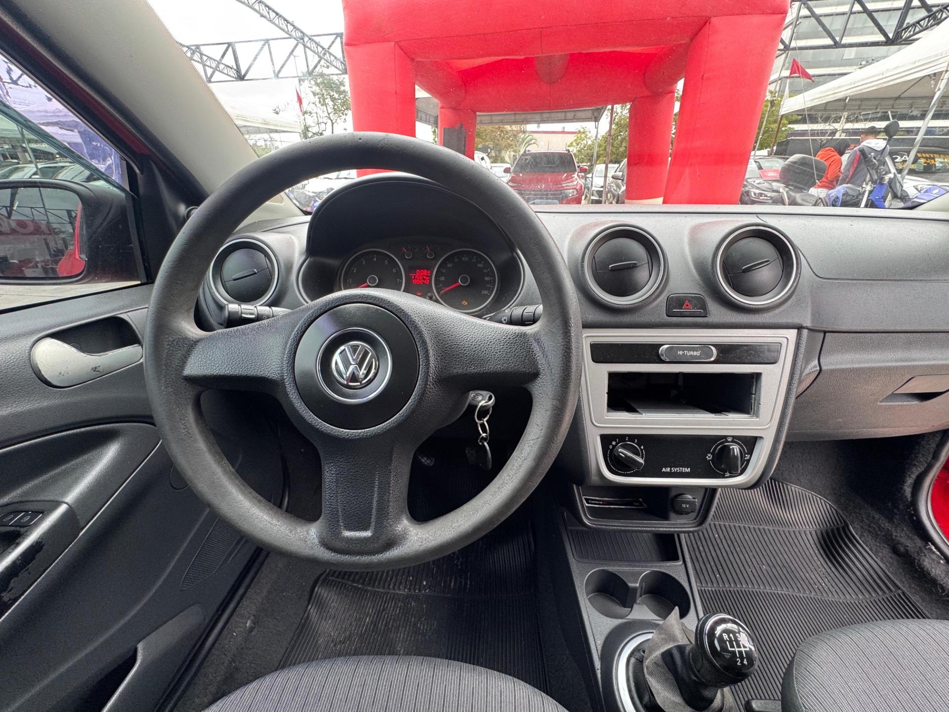 VOLKSWAGEN Saveiro - Foto