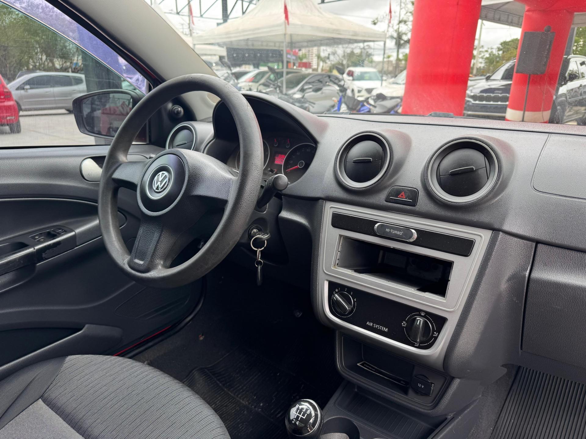 VOLKSWAGEN Saveiro - Foto