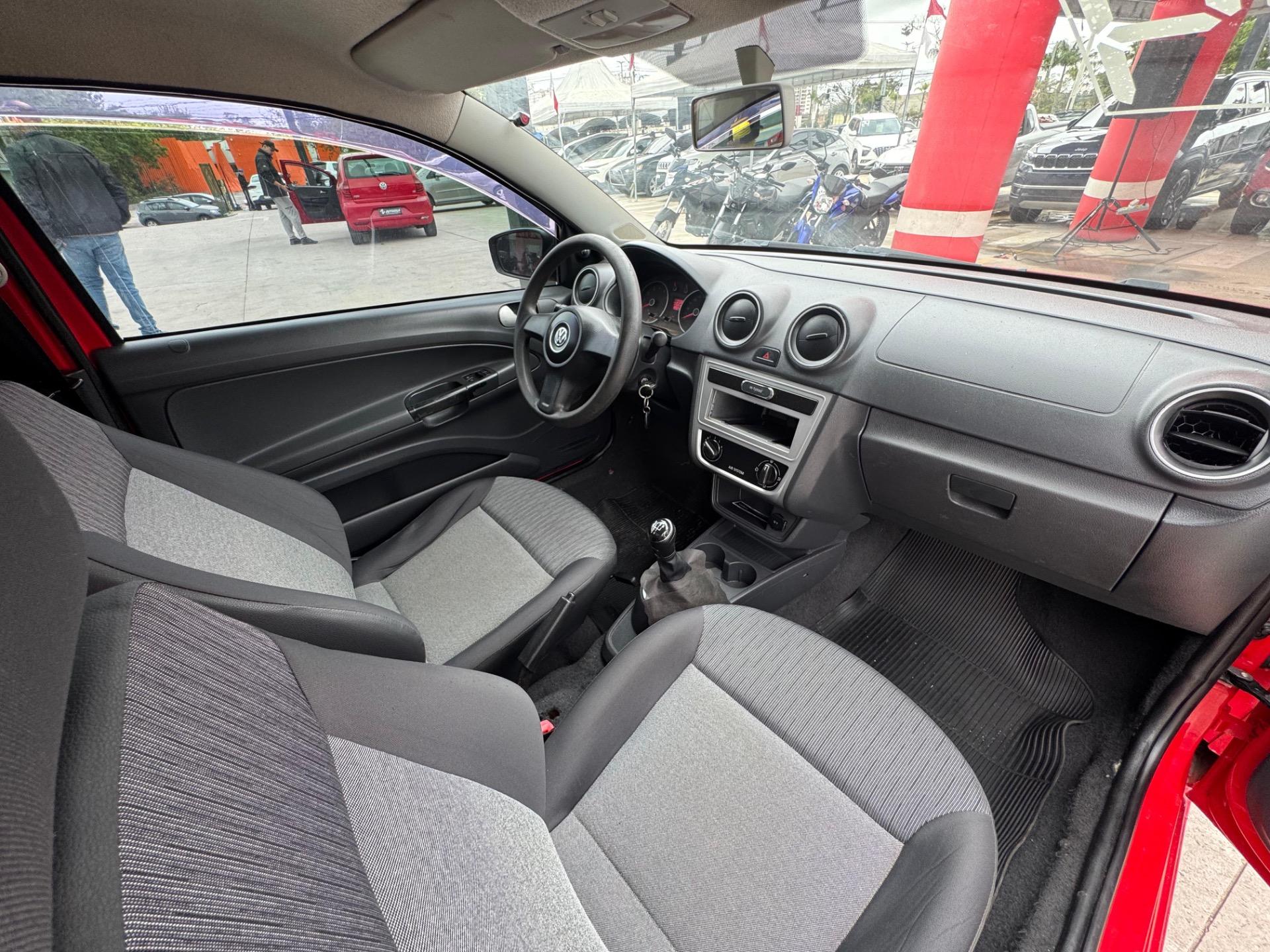 VOLKSWAGEN Saveiro - Foto