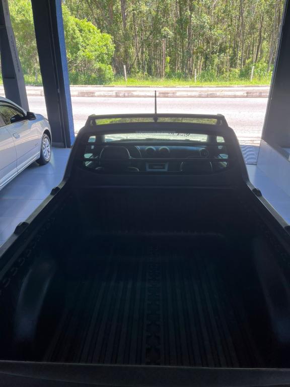 VOLKSWAGEN Saveiro - Foto