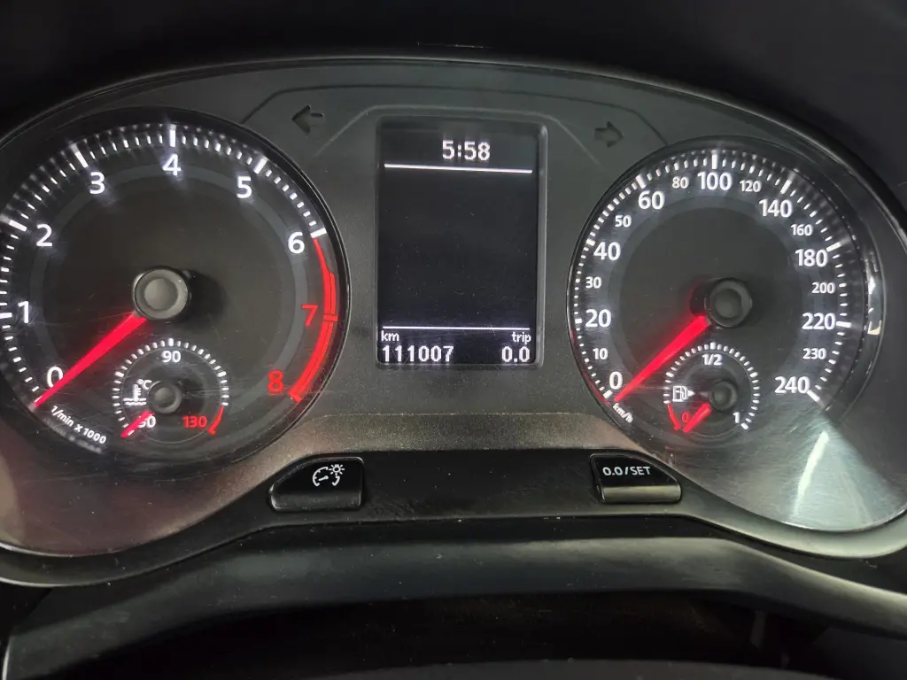 VOLKSWAGEN Saveiro - Foto