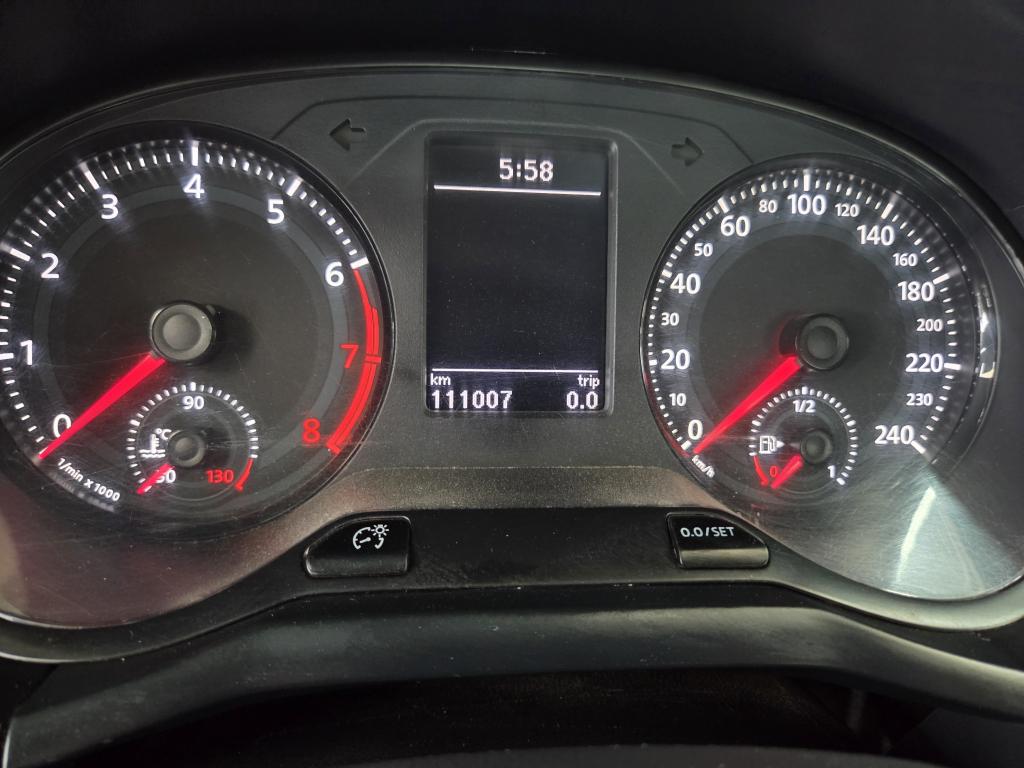 VOLKSWAGEN Saveiro - Foto