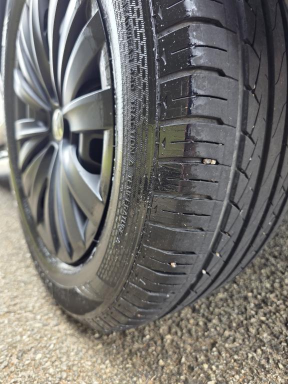 VOLKSWAGEN Saveiro - Foto