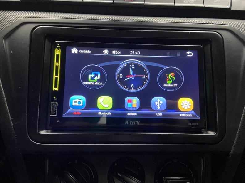 VOLKSWAGEN Saveiro - Foto