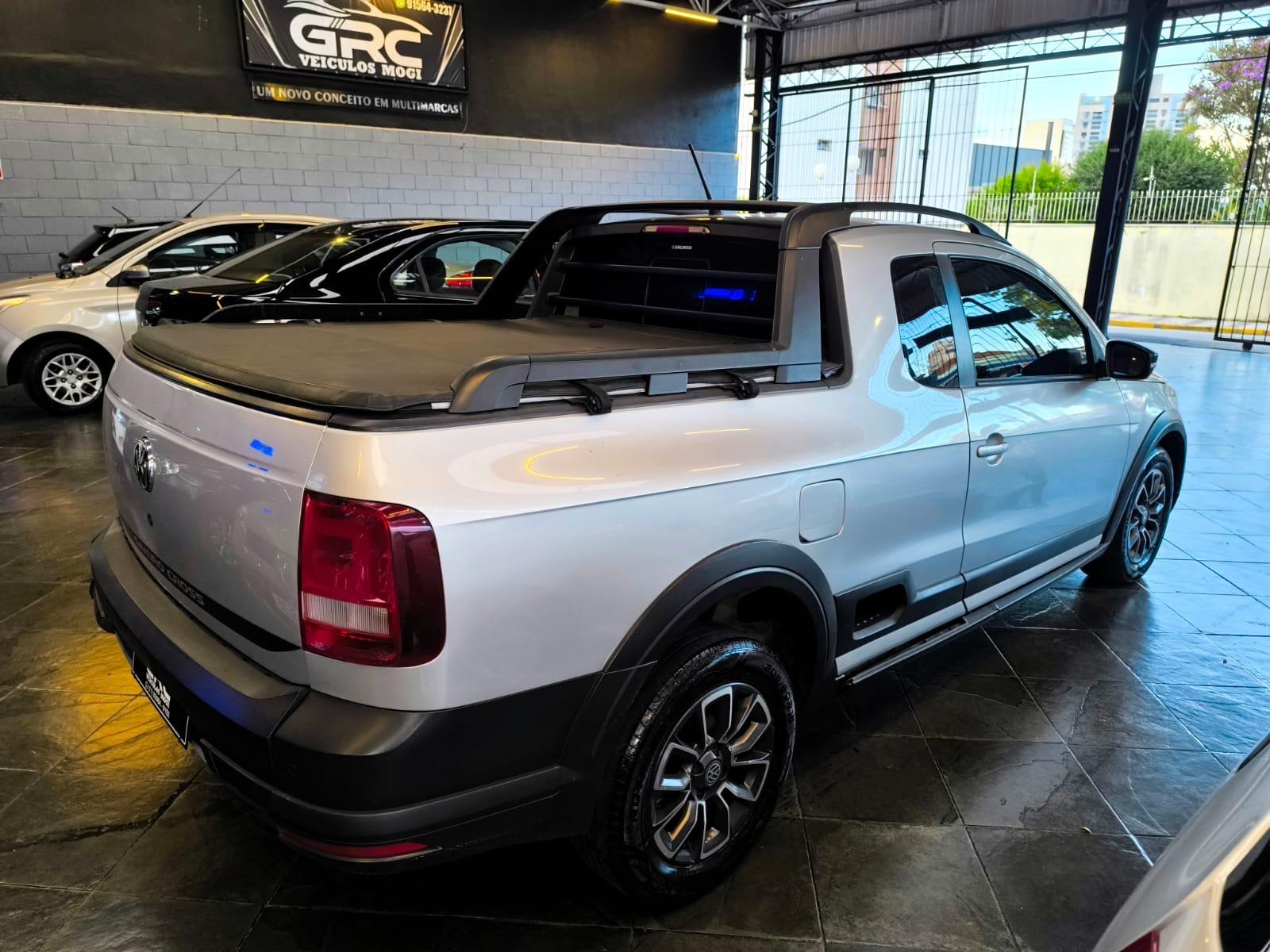 VOLKSWAGEN Saveiro - Foto