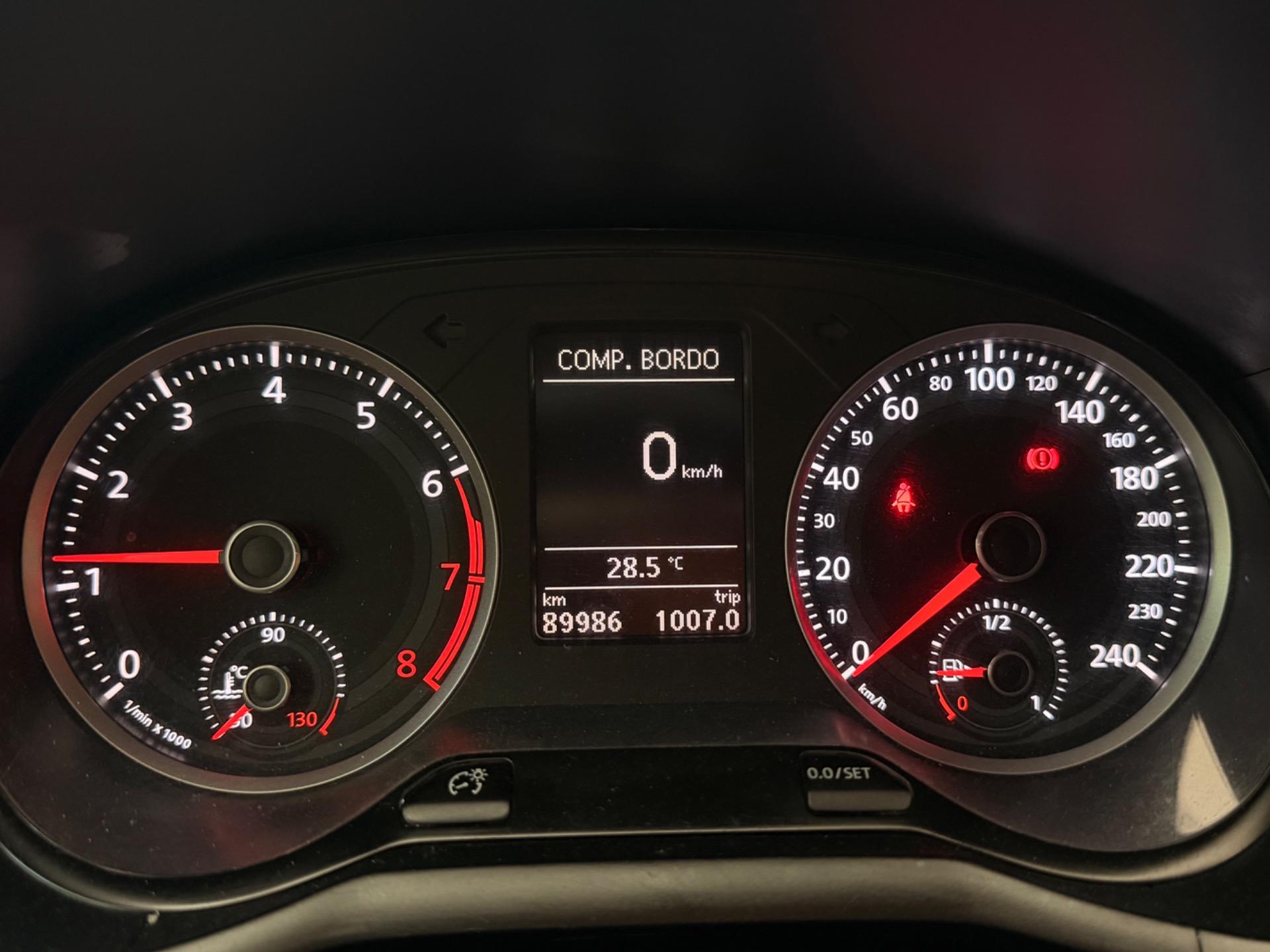 VOLKSWAGEN Saveiro - Foto