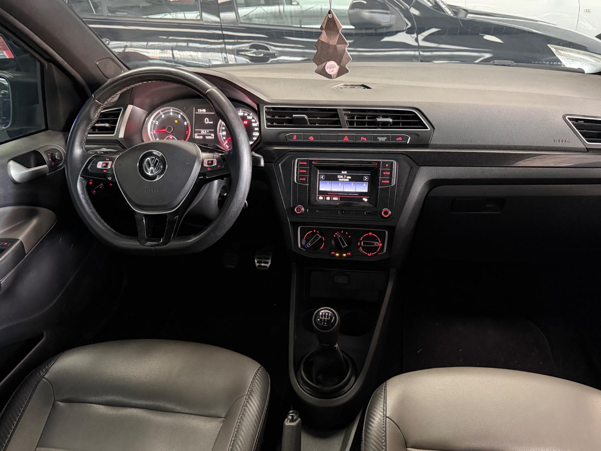 VOLKSWAGEN Saveiro - Foto