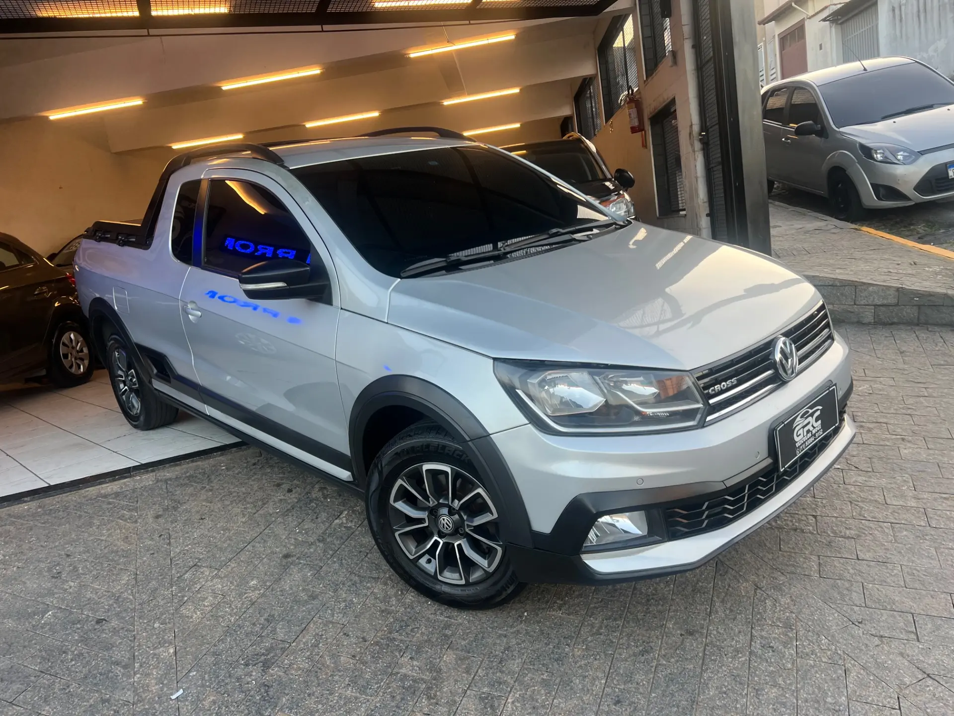 VOLKSWAGEN Saveiro