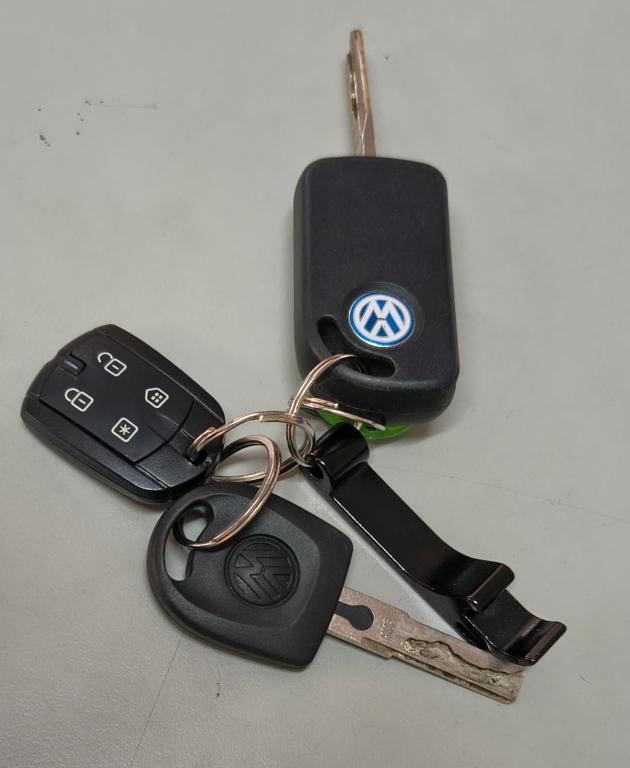 VOLKSWAGEN Saveiro - Foto