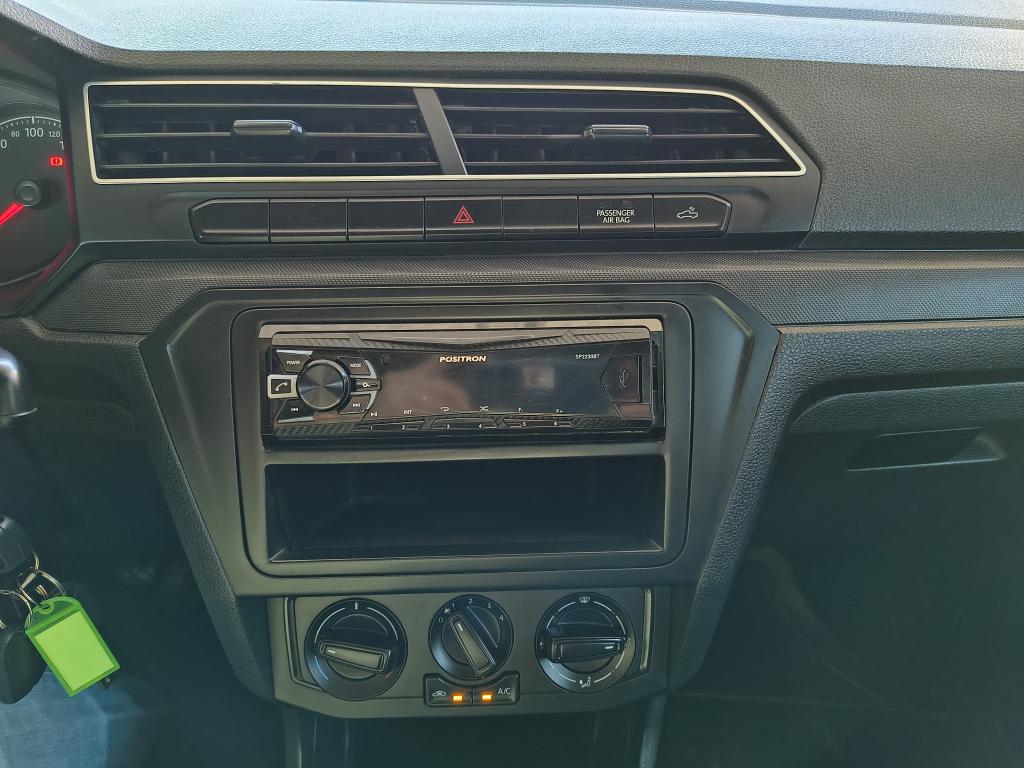 VOLKSWAGEN Saveiro - Foto