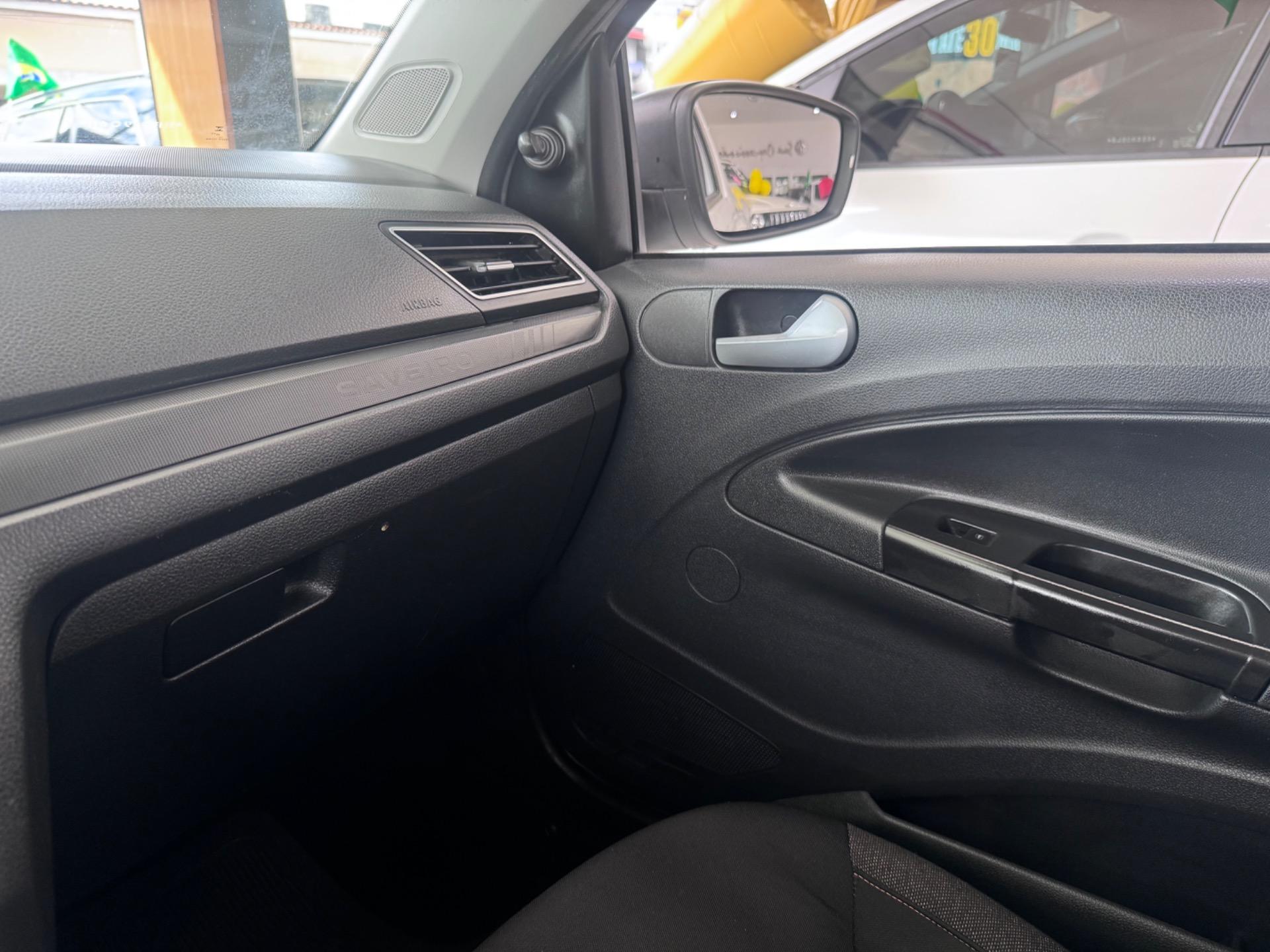 VOLKSWAGEN Saveiro - Foto