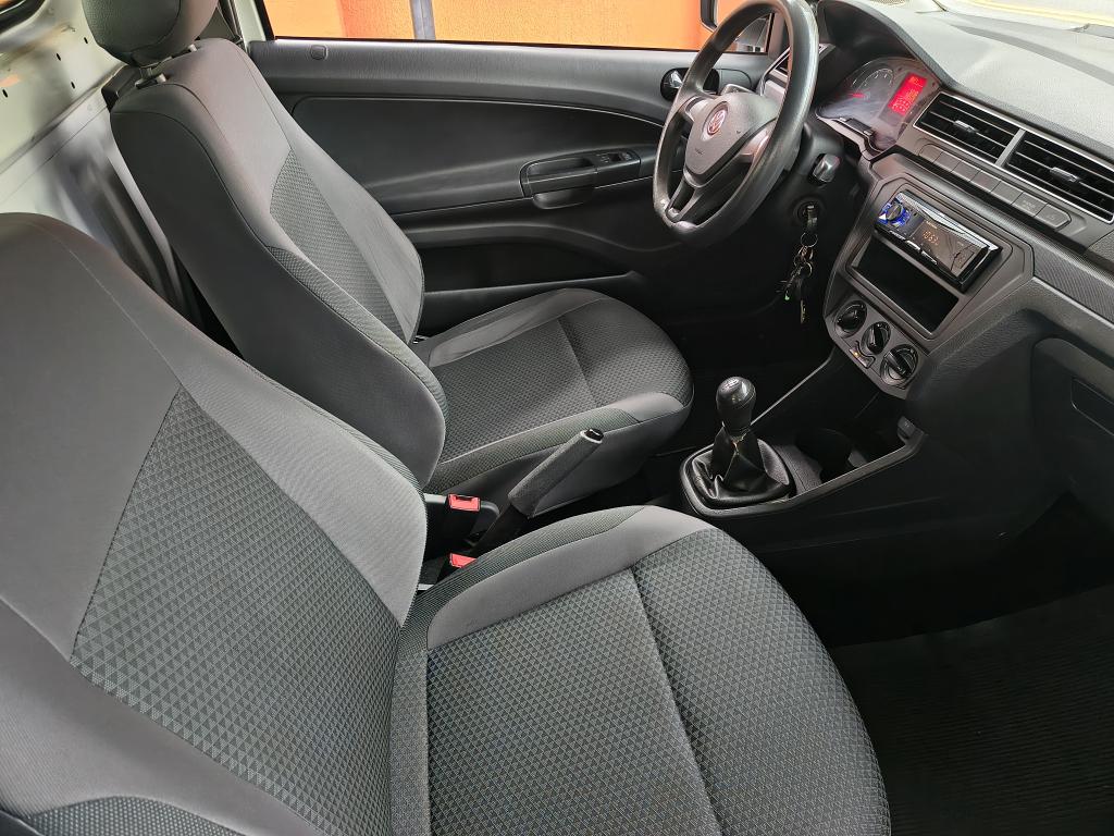 VOLKSWAGEN Saveiro - Foto