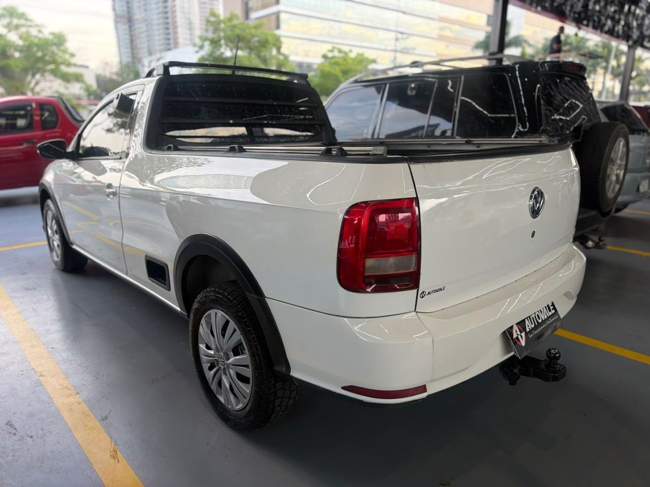 VOLKSWAGEN Saveiro - Foto