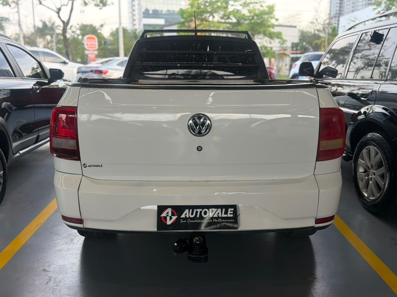 VOLKSWAGEN Saveiro - Foto