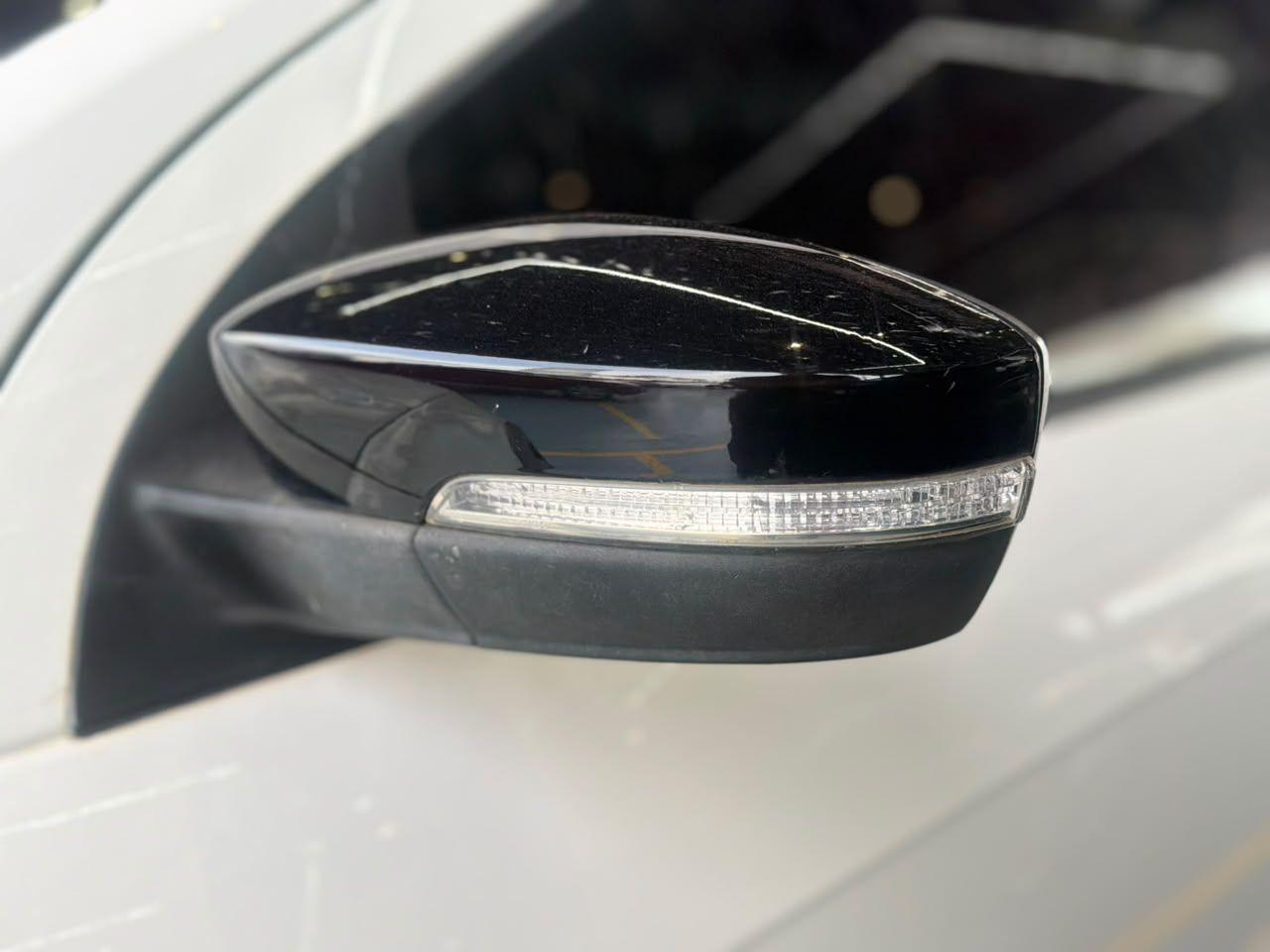 VOLKSWAGEN Saveiro - Foto