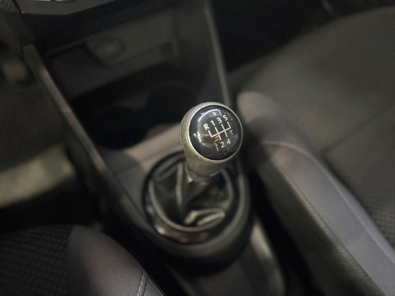 VOLKSWAGEN Saveiro - Foto
