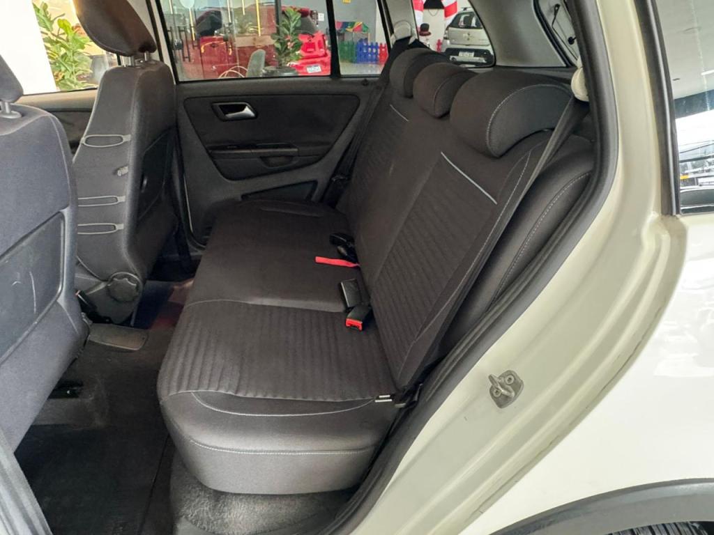 VOLKSWAGEN Space Cross - Foto