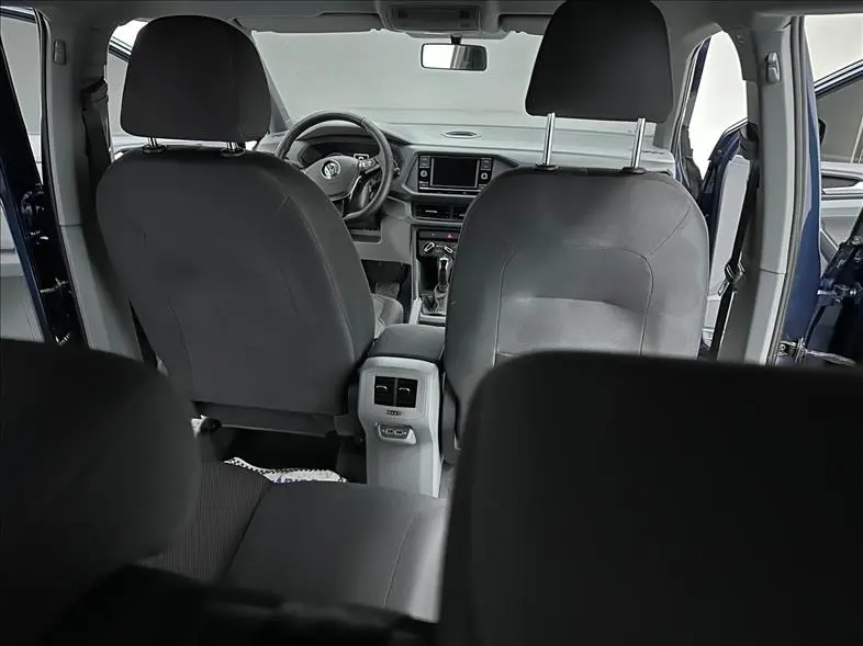 VOLKSWAGEN T-Cross - Foto