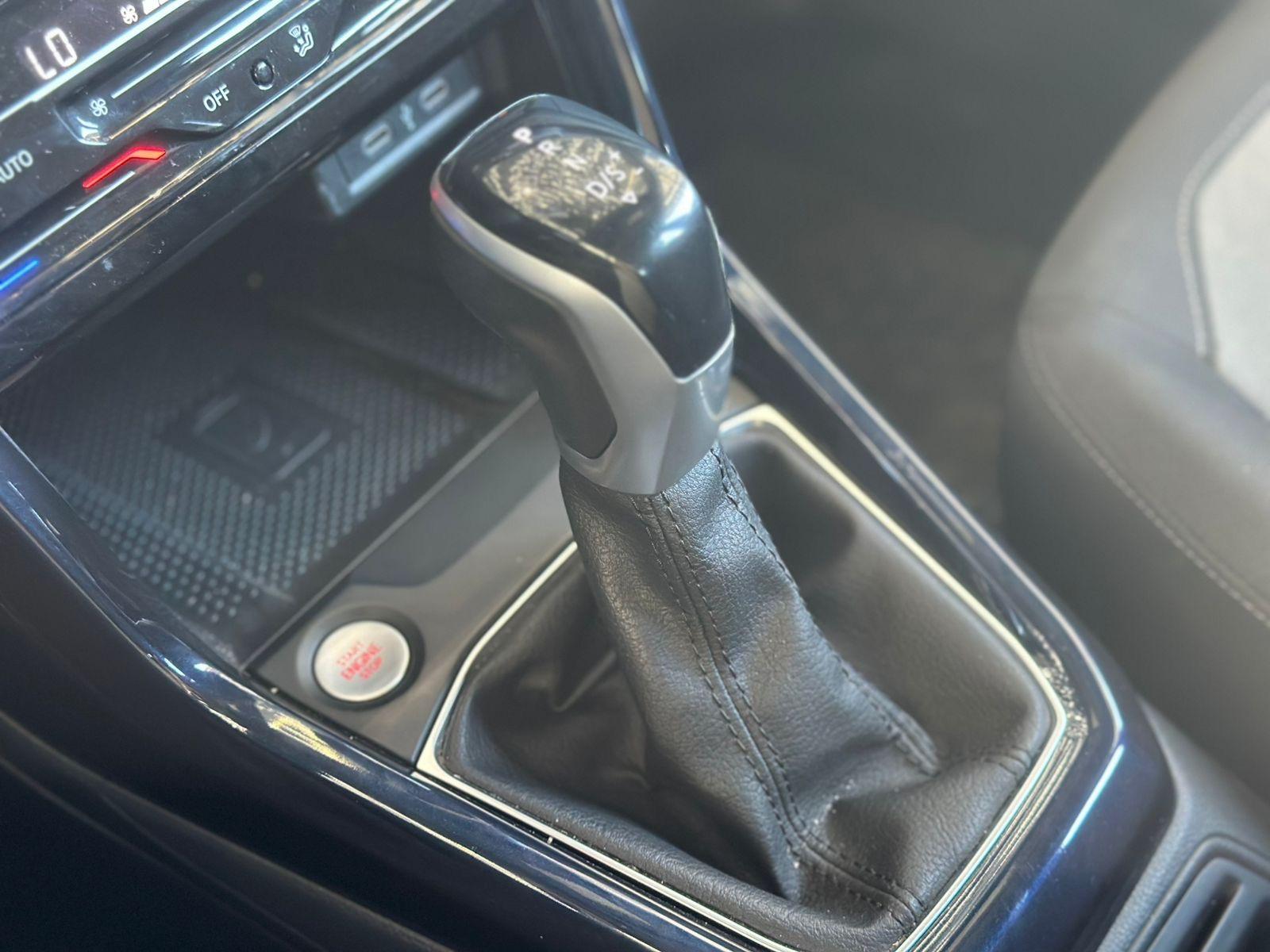 VOLKSWAGEN T-Cross - Foto