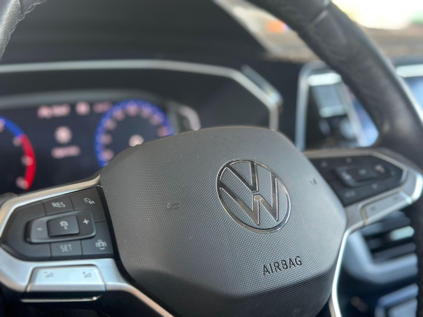 VOLKSWAGEN T-Cross - Foto