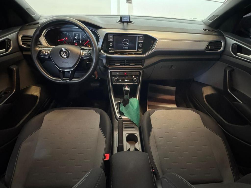 VOLKSWAGEN T-Cross - Foto