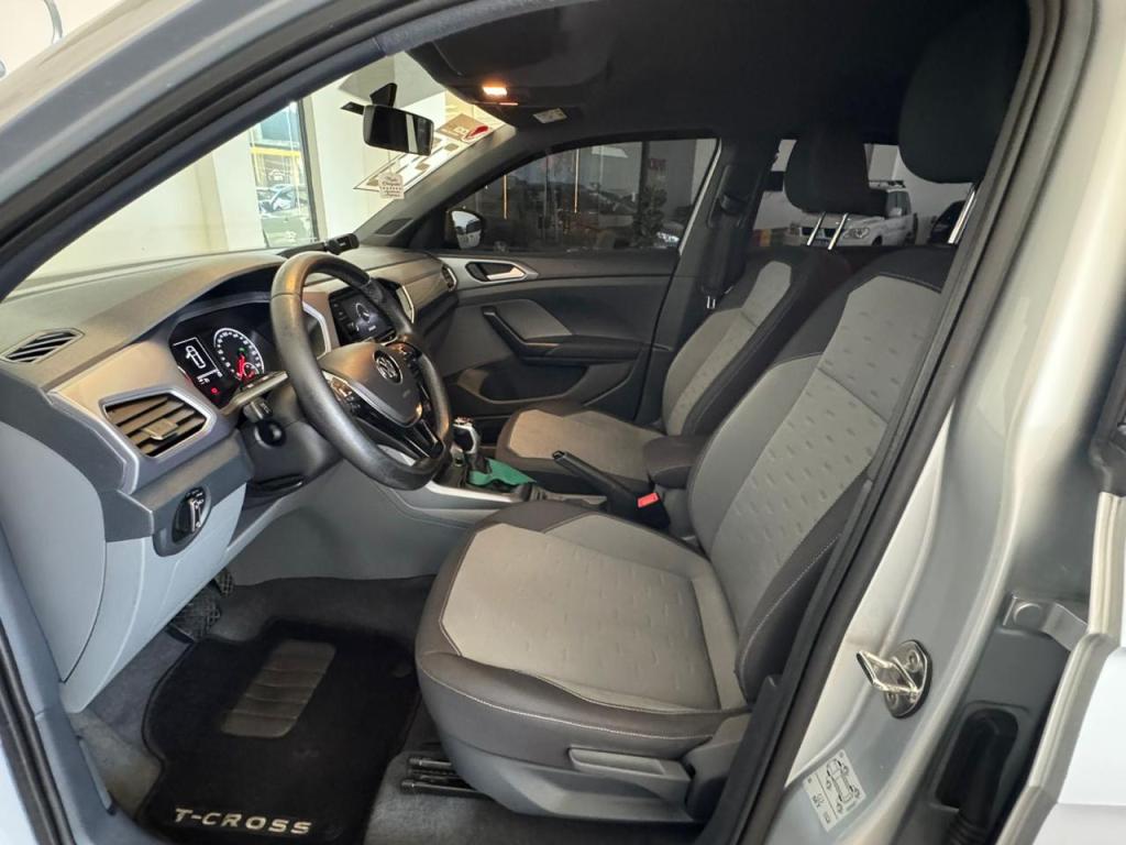 VOLKSWAGEN T-Cross - Foto