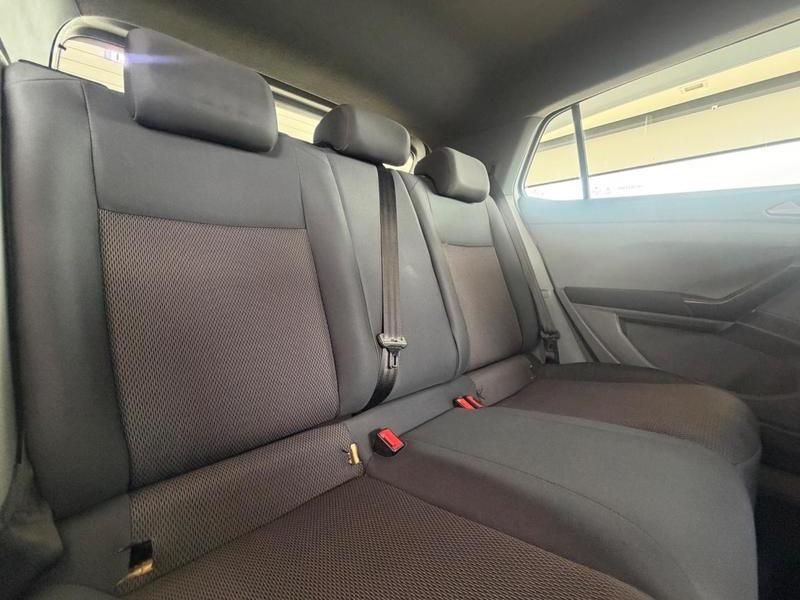 VOLKSWAGEN T-Cross - Foto